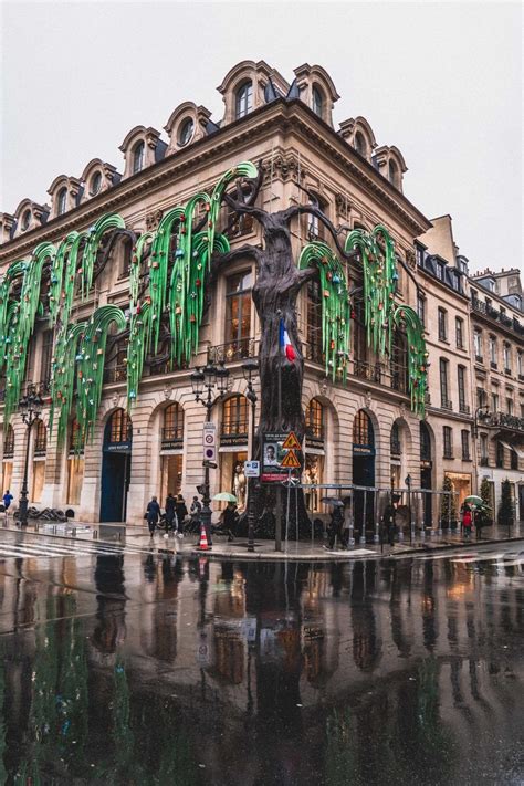 place vendome louis vuitton christmas|louis vuitton paris.